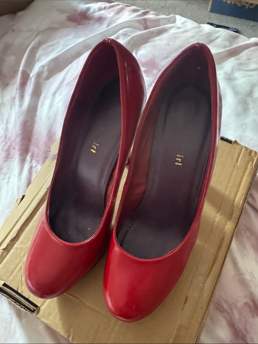 Madden Girl classic lipstick Red Women’s platform Patent leather Pump